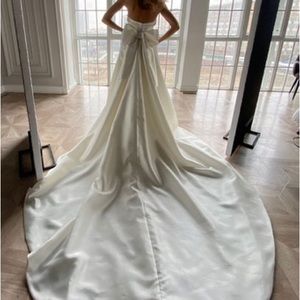 Ivory Mermaid Strapless Wedding Dress - Satin fabric
